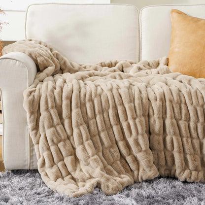 Luxurious Faux Rabbit Fur Blanket Throw